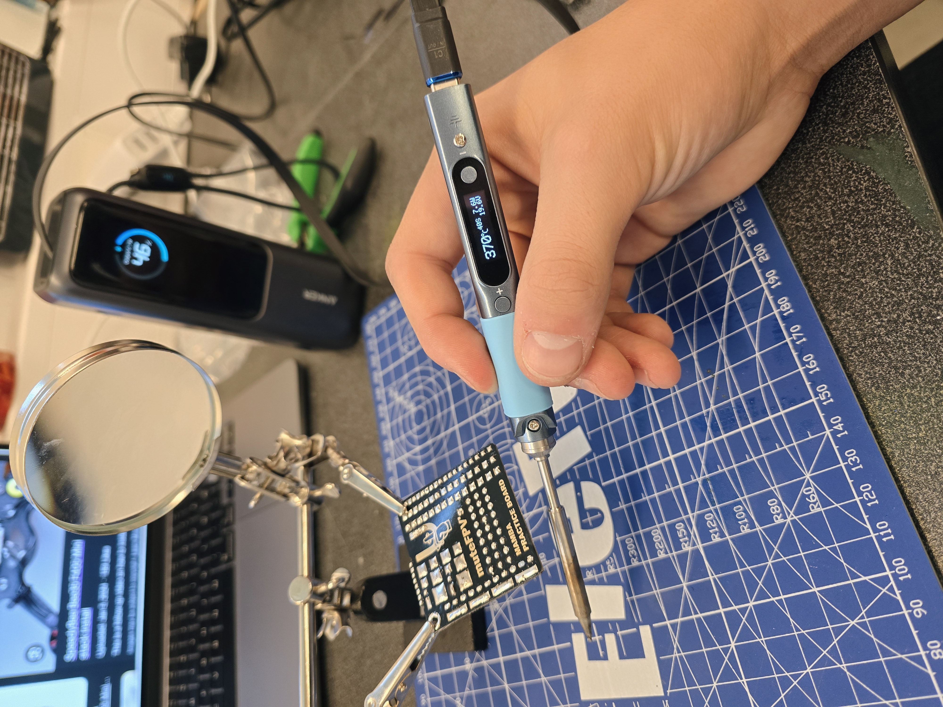 Komplett oversikt av 3-tommers FPV racing drone med SpeedyBee F405 Mini Stack og T-Motor motorer